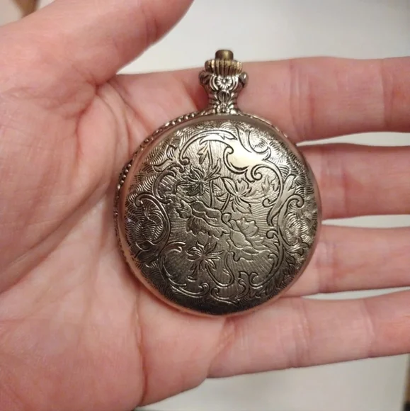 SOLD! EUC Vintage Quintel Anti Magnetic Silver Etched Floral Pocket Watch!! - Picture 2 of 10